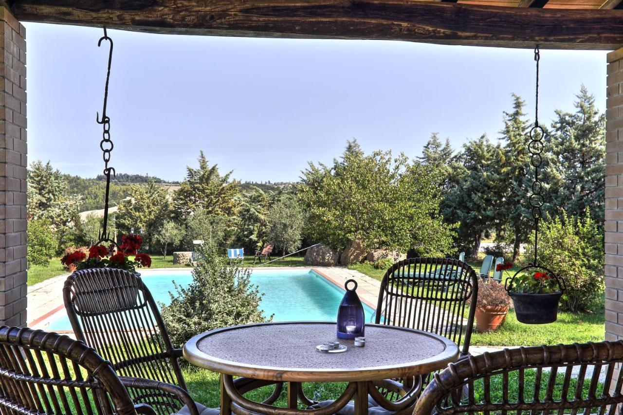 Appartamento Uva - Agriturismo Le Selvole Pomarance Buitenkant foto