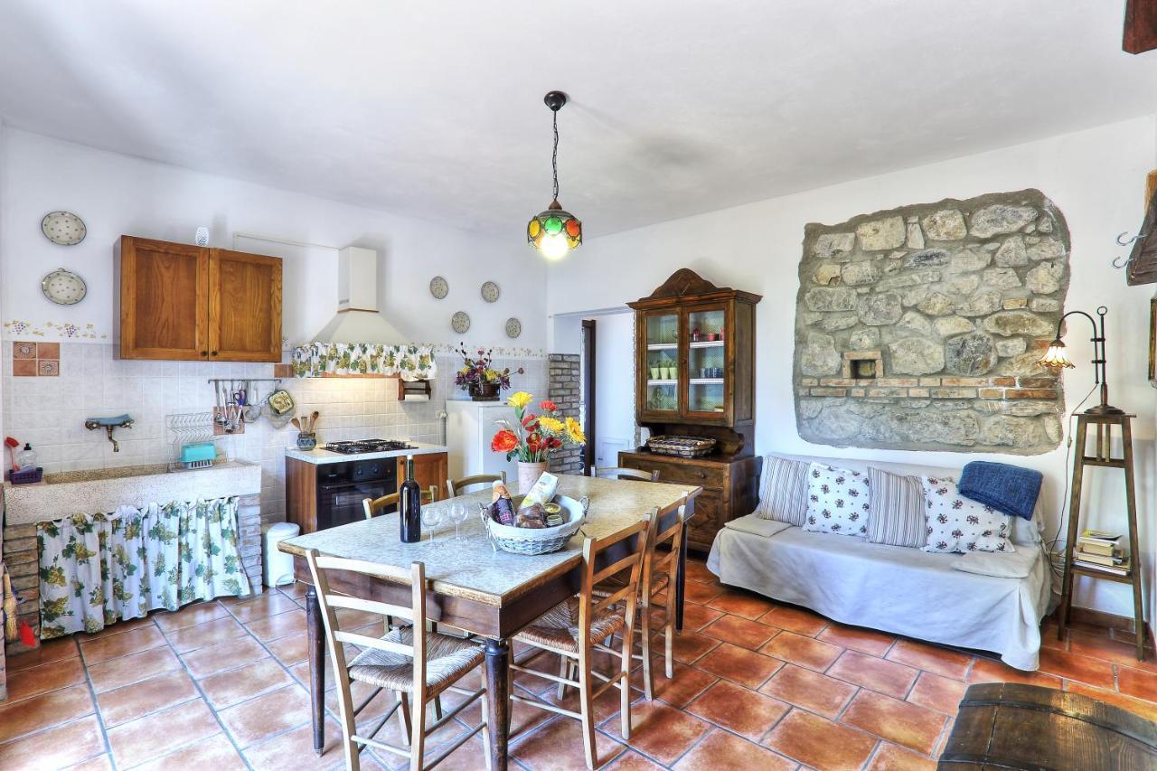 Appartamento Uva - Agriturismo Le Selvole Pomarance Buitenkant foto